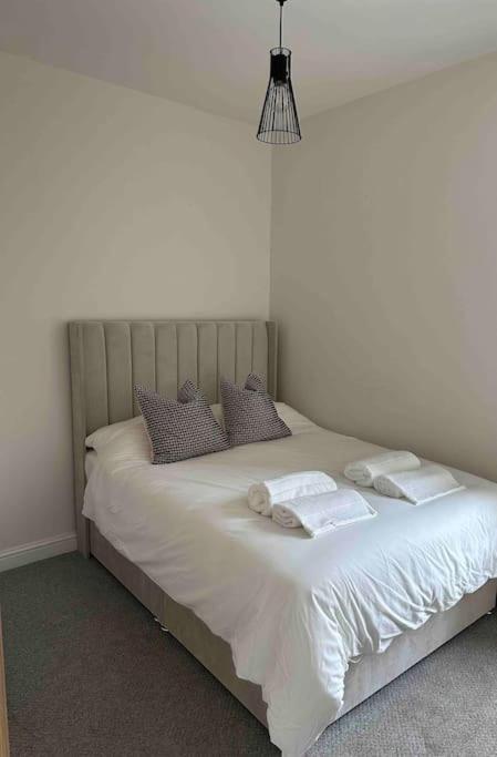 Modern Apartment, 1Km From City! Newcastle upon Tyne Bagian luar foto